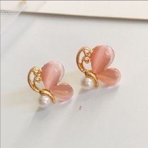 Cats Eye Pearl & Pink Butterfly Stud Earring